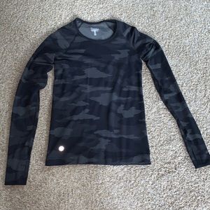 Athleta long-sleeve top, Sz XS